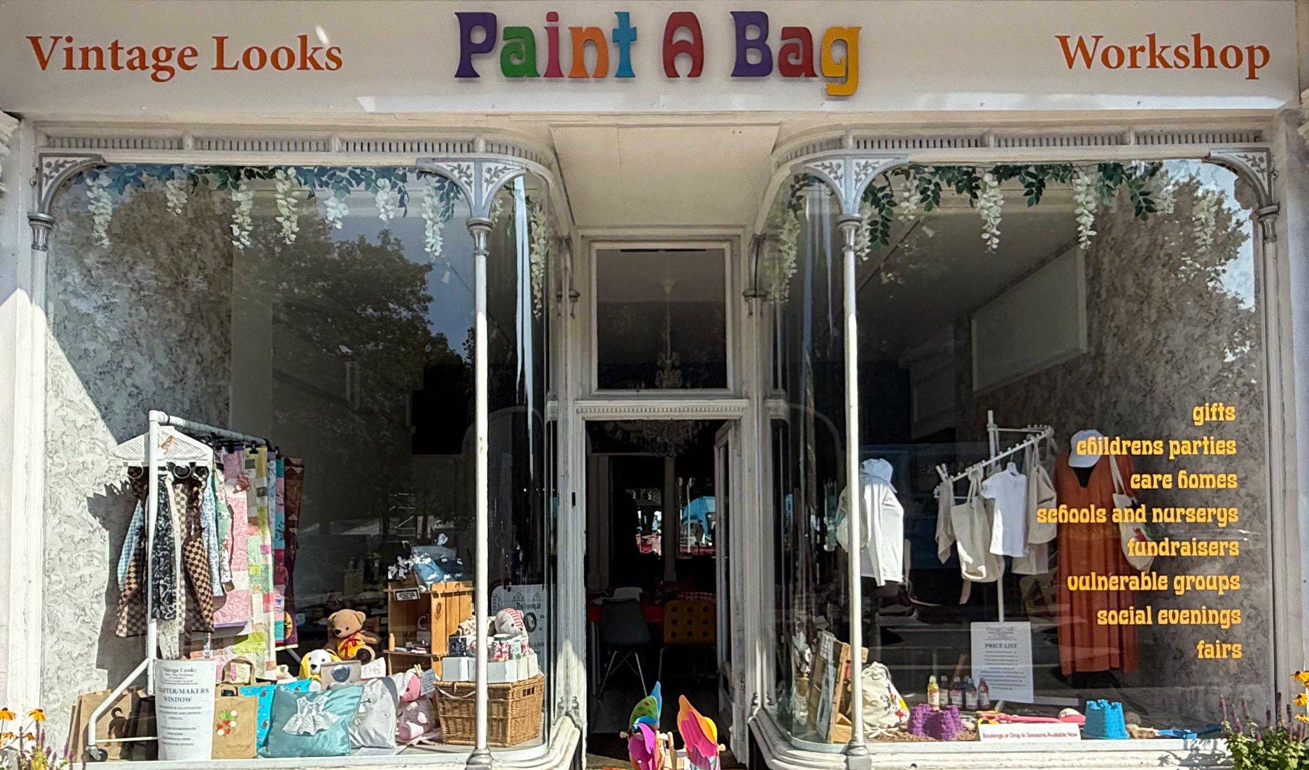 IMG_8194 image of Vintage Looks Worthing Shop exterior